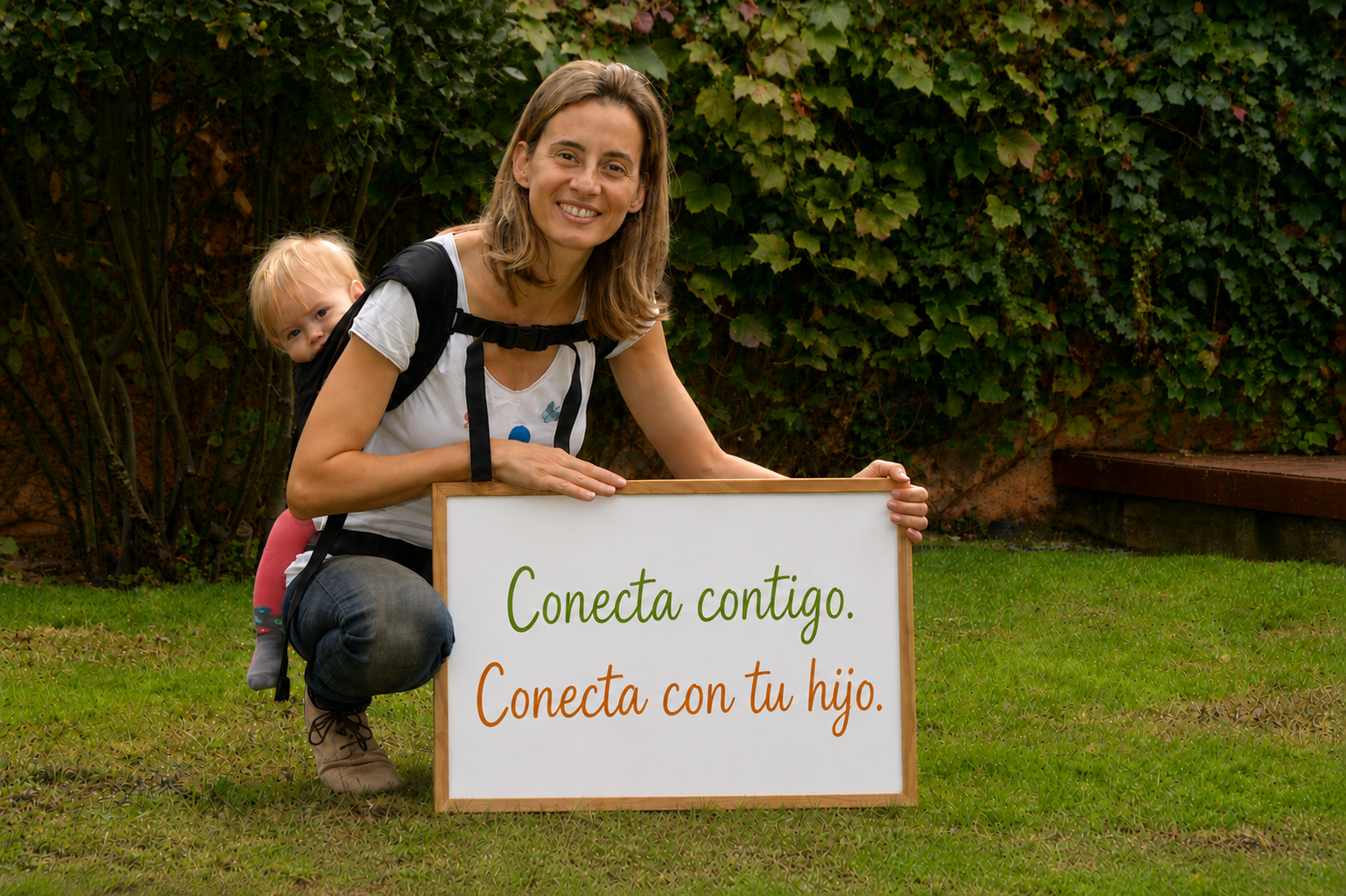 Bet Paré, asesora de lactancia, sonriendo junto a su hijo